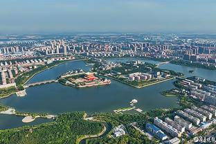 久违了！保利尼奥重返中国，社媒晒打卡中国香港夜景照